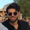 Fotografia di un cliente soddisfatto dello Studio Dentistico Firenze - D'Arenzio